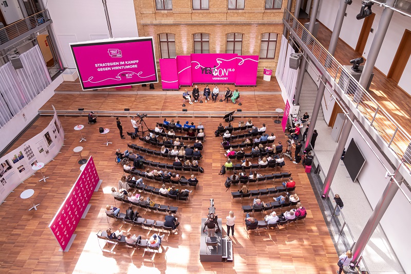images/Bilder%20Yes%20Con%205.0/Markus%20Nass/Podium/Podium/Pusium%20Strategien%20gegen%20HIrntumor.jpg#joomlaImage://local-images/Bilder Yes Con 5.0/Markus Nass/Podium/Podium/Pusium Strategien gegen HIrntumor.jpg?width=800&height=533