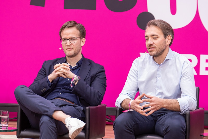 images/Bilder%20Yes%20Con%205.0/Markus%20Nass/Podium/Podium/Stratgien%20gegen%20Hirntumore%202.jpg#joomlaImage://local-images/Bilder Yes Con 5.0/Markus Nass/Podium/Podium/Stratgien gegen Hirntumore 2.jpg?width=800&height=533